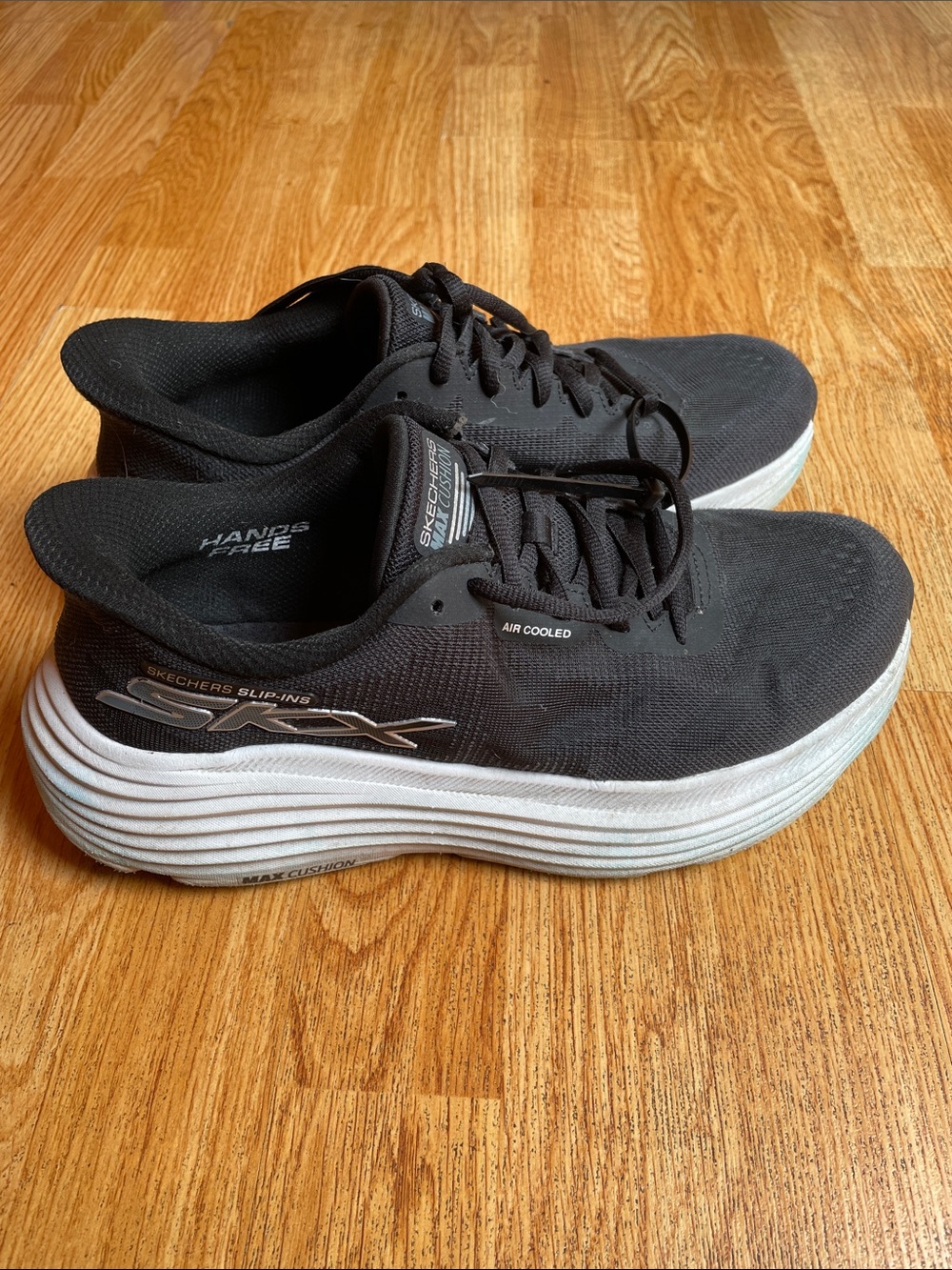 Skechers Slip-ins: Max Cushioning Endeavor Hallandale Hands
